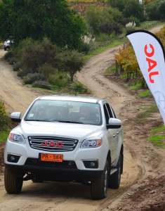 Lanzamiento camioneta pick up automotriz Chile